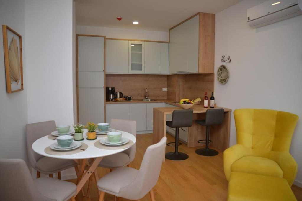 Design Flat With Impressive Boka Bay View Apartment Kotor Bagian luar foto